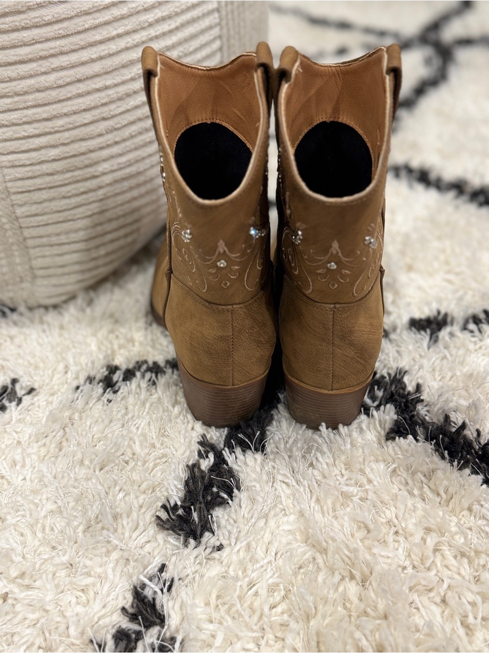 IUV Cowboy Boots Women Size 8 Brown Rhinestone Western Cowgirl Ankle Boots - Picture 7 of 12